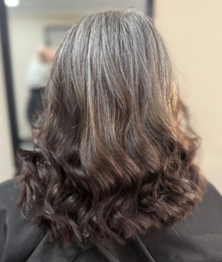 Best salon for haircuts near me