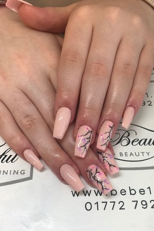 NAIL-ART-AT-BE-BEAUTIFUL-SALON-IN-PRESTON