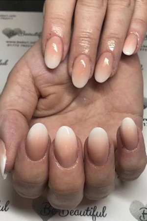 NAIL-EXTENSIONS-SPECIALISTS-NEAR-ME