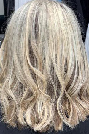 Blonde-hair-colour-experts-in-Preston